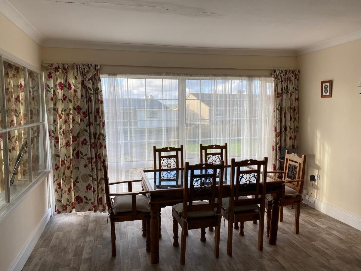 Cozy Seaside Home,3 Minute Walk To Village/Beach Лехинч Екстериор снимка